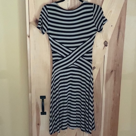 Trulli Short Sleeve Dress (Size M) - Picture 2 of 5